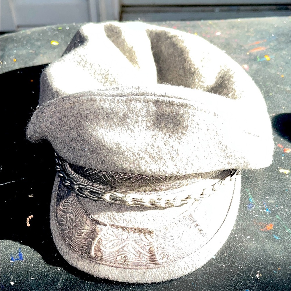 Aegean Gray Hat with Red Lining